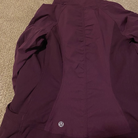 Lululemon jacket - Picture 2 of 2